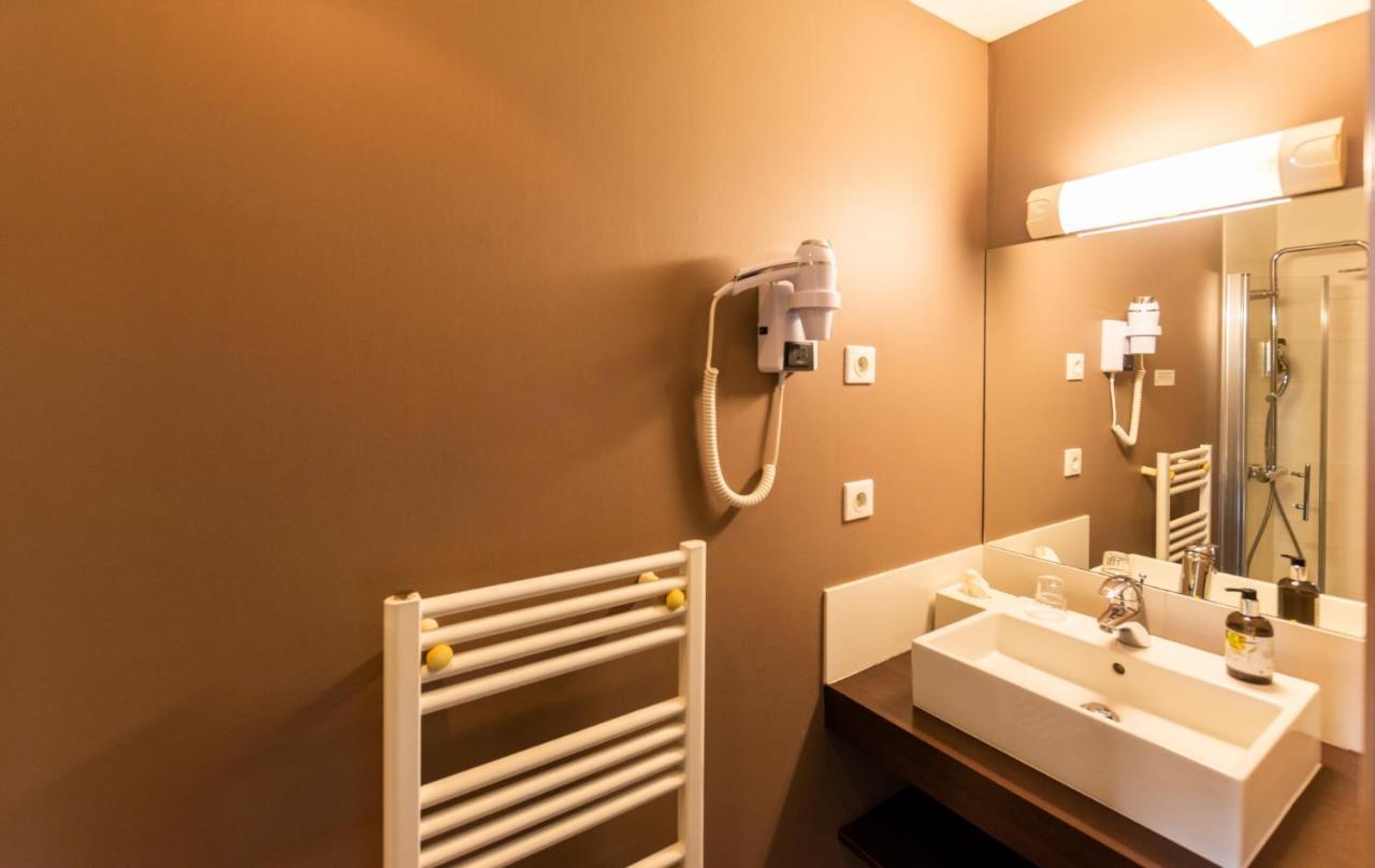 Logis Hotel Le Vert Galant La Fleche Ngoại thất bức ảnh